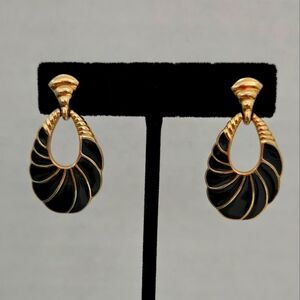 VINTAGE TRIFARI GOLD-TONE BLACK ENAMEL EARRINGS